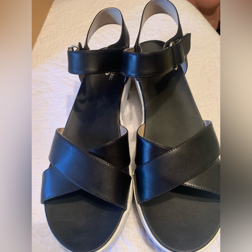 Dr Scholls sandals. New!